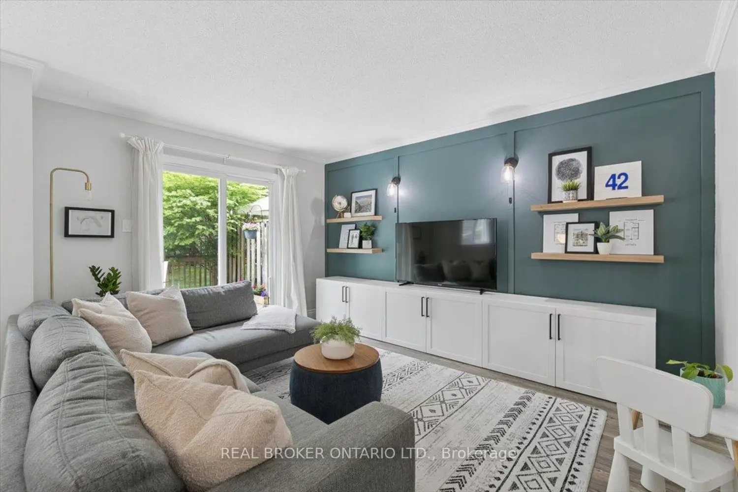 Additional image 5 of 180 Highland Crescent 10