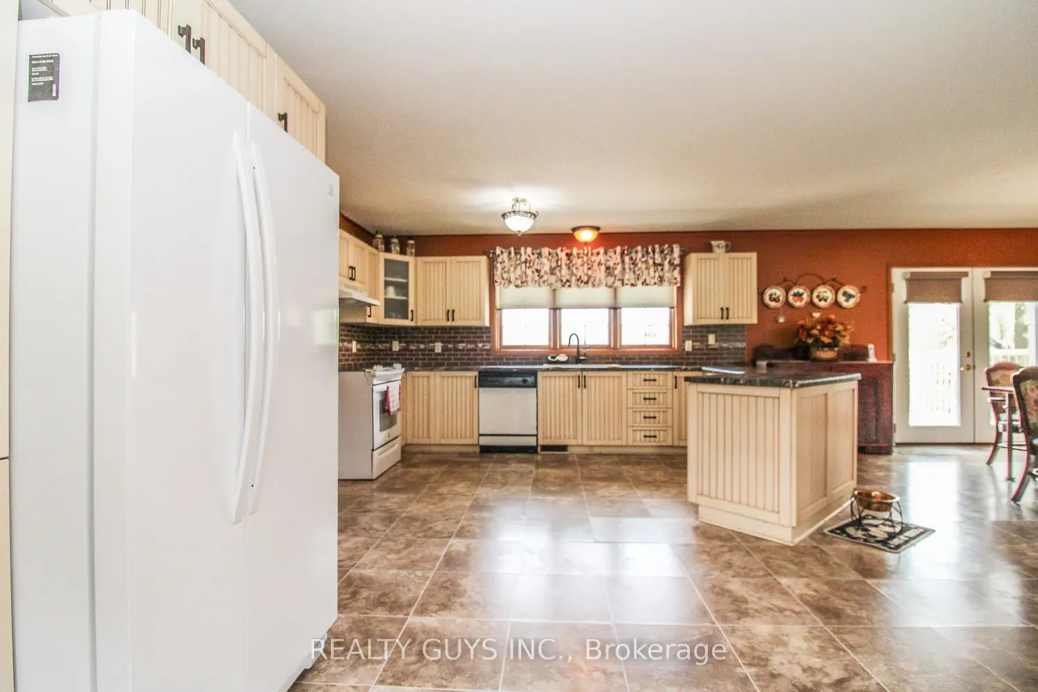 Additional image 8 of 668 Brealey Drive