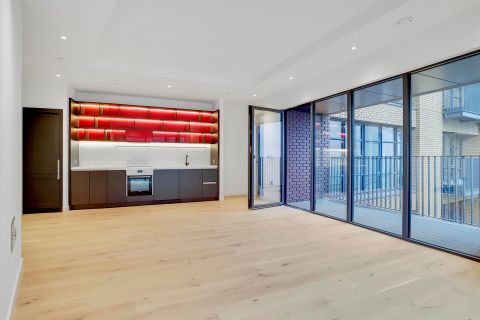 Modena House, London City Island, London E14