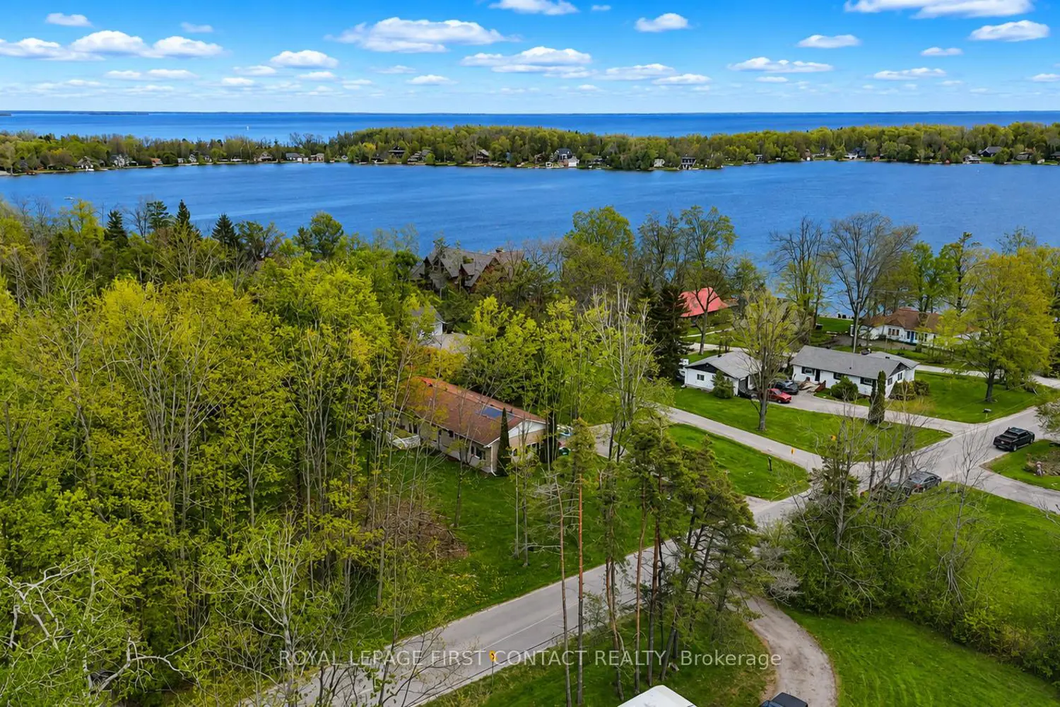 303 Shoreline Drive photo 2