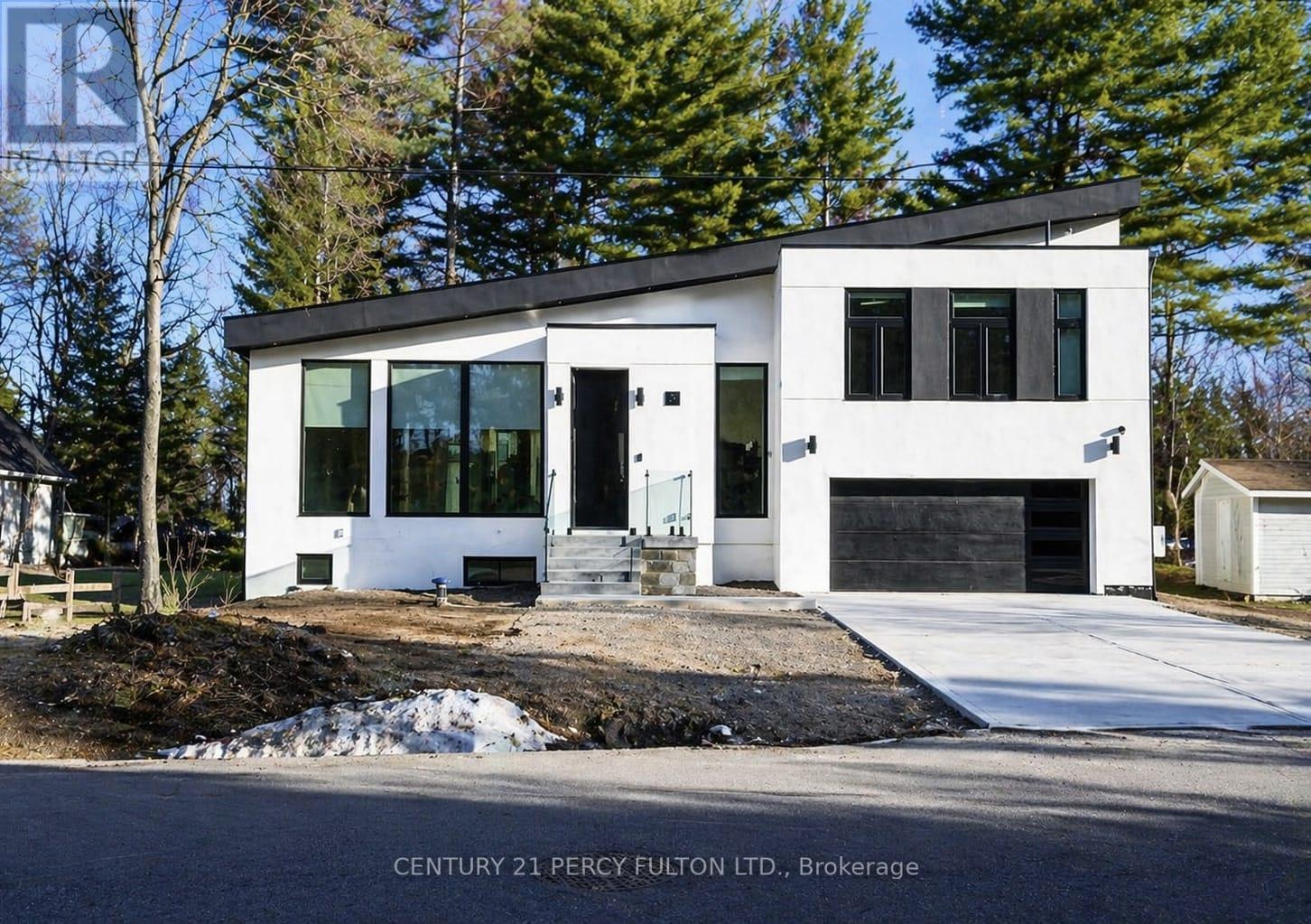 5 ROBERT STREET