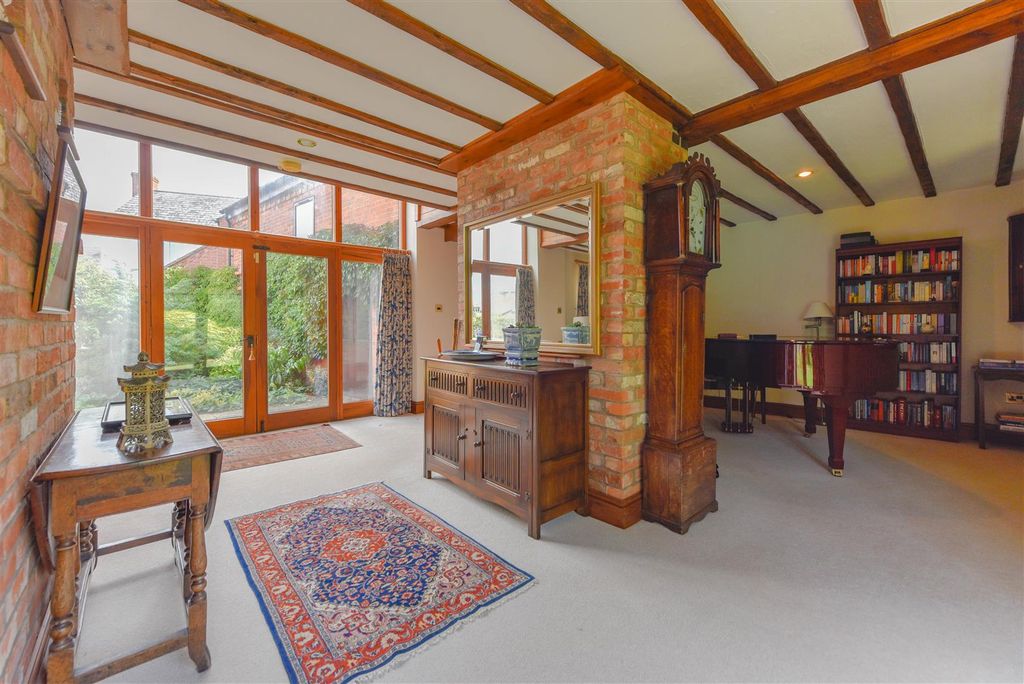 Additional image 6 of 4 bed barn conversion for saleHigh Street, Crick, Northampton NN6