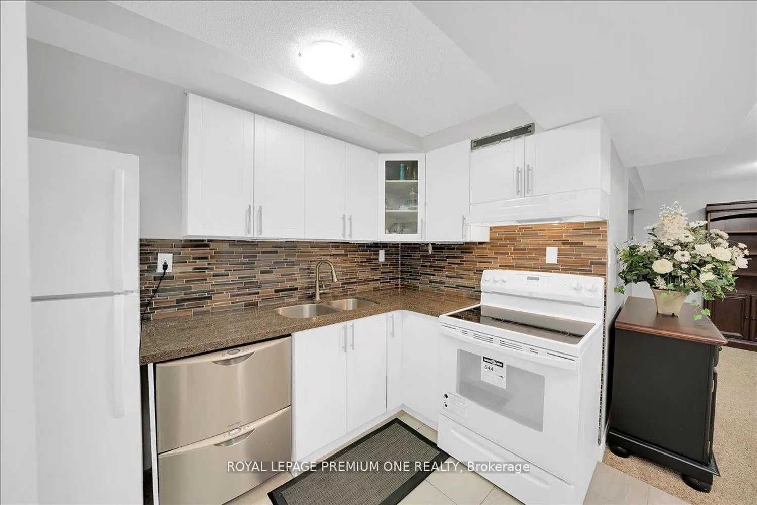 Additional image 16 of 30 Monabelle Crescent