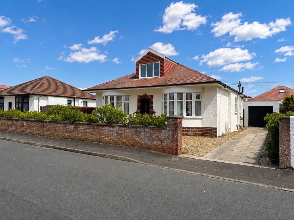 3 bed detached bungalow for saleBentfield Drive, Prestwick KA9