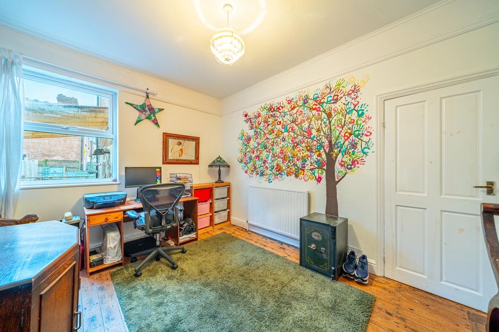 Additional image 9 of 4 bed semi-detached house for saleHardwick Grove, West Bridgford NG2