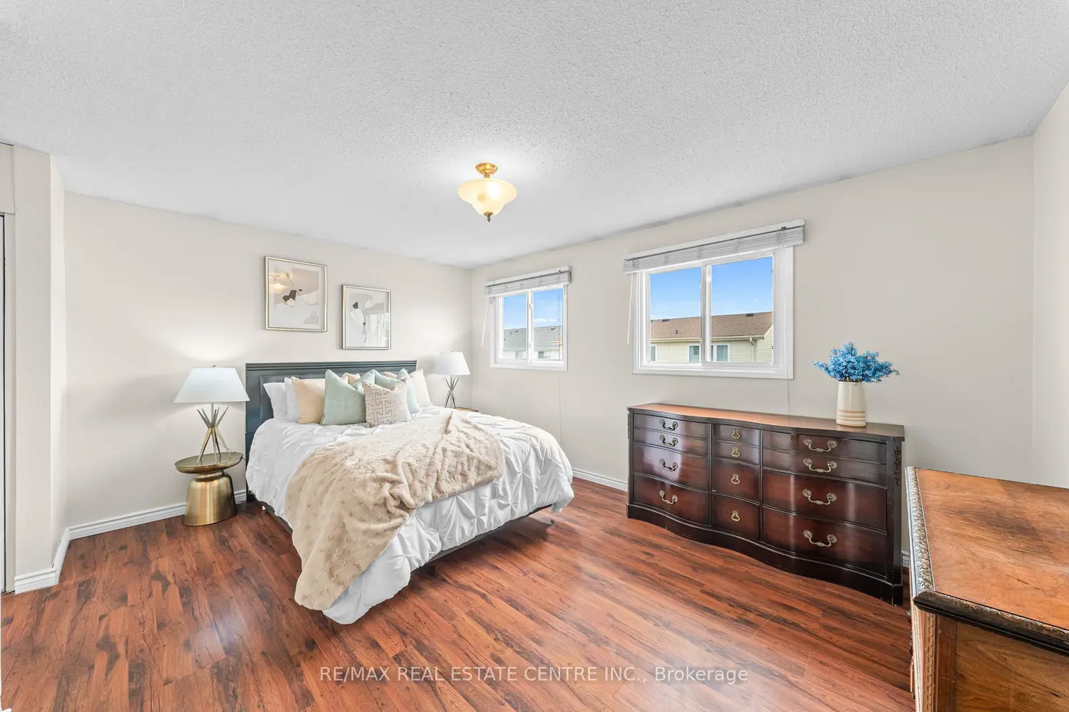 Additional image 14 of 98 Mikado Crescent