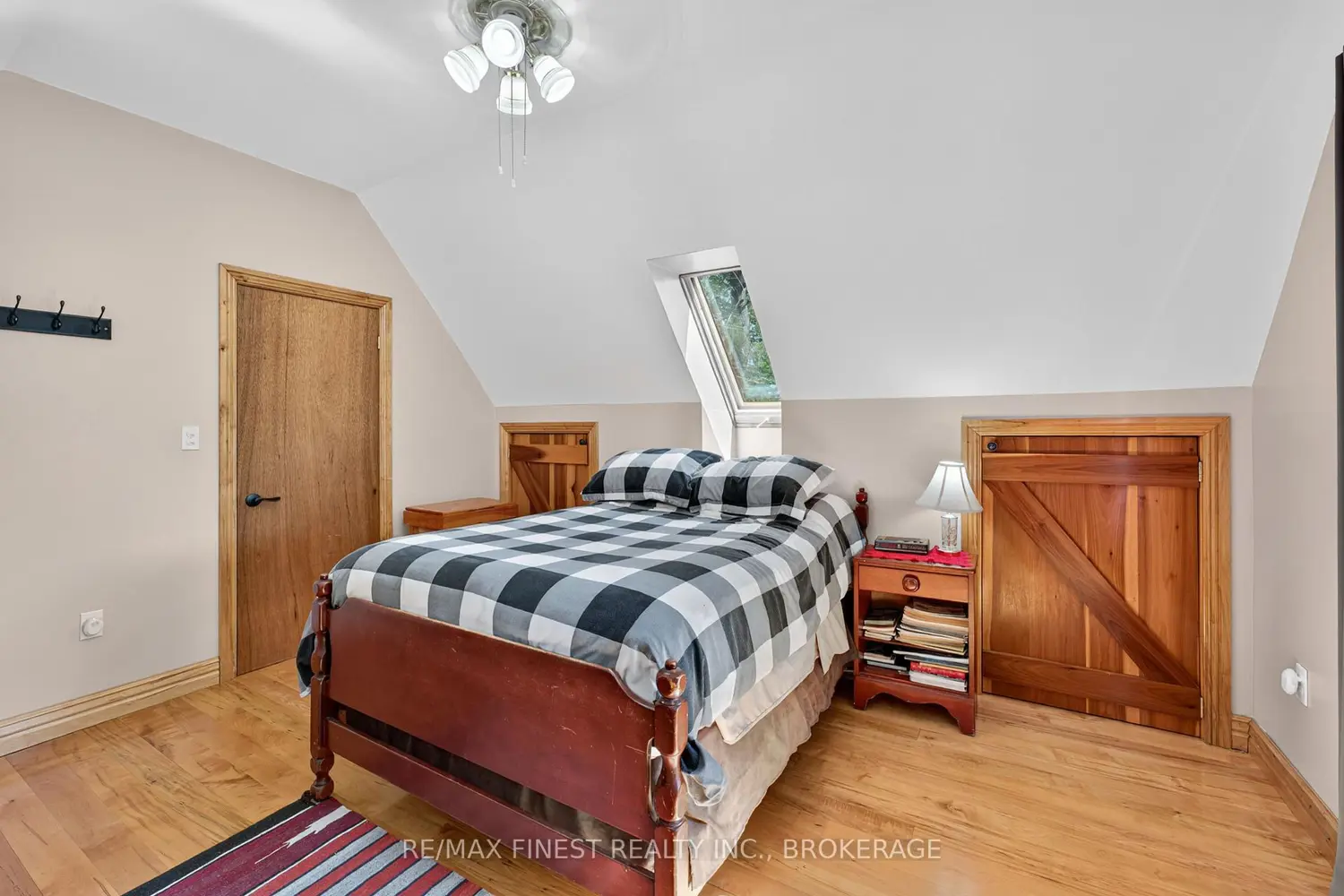 Additional image 7 of 1076 Chester Lane