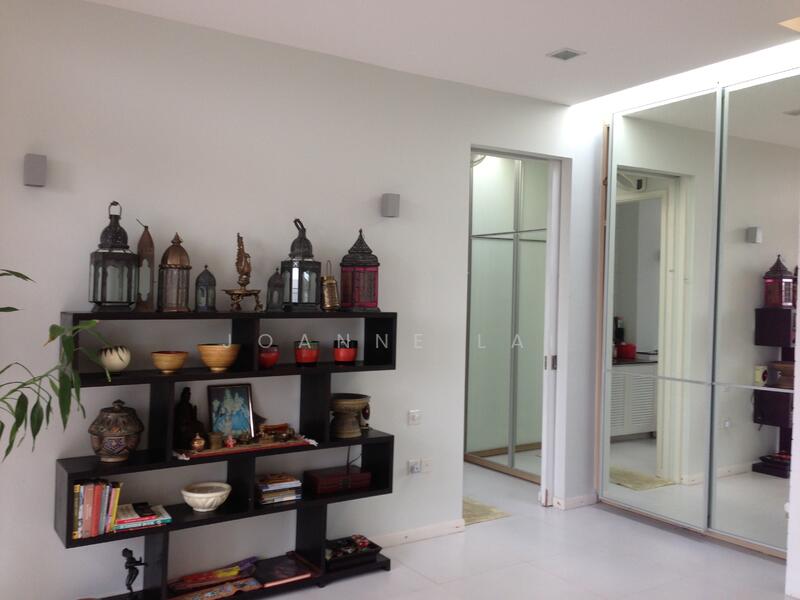 28 Scotts Road photo 4