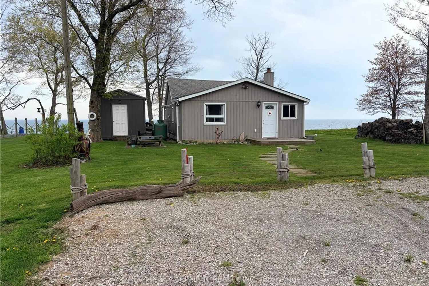 1115 New Lakeshore Road photo 5