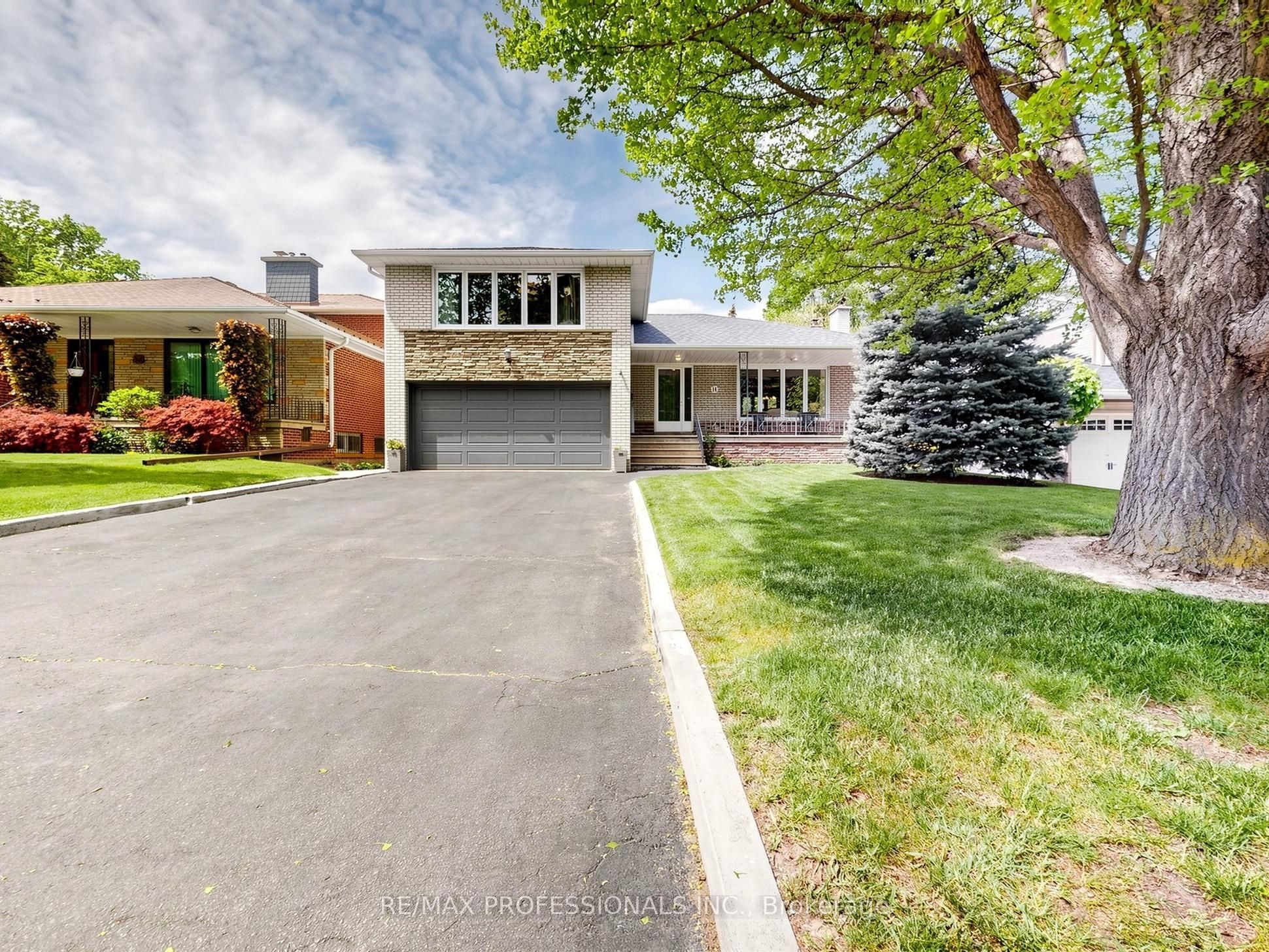 Additional image 3 of 14 Widdicombe Hill, Toronto, ON, M9R 1B3