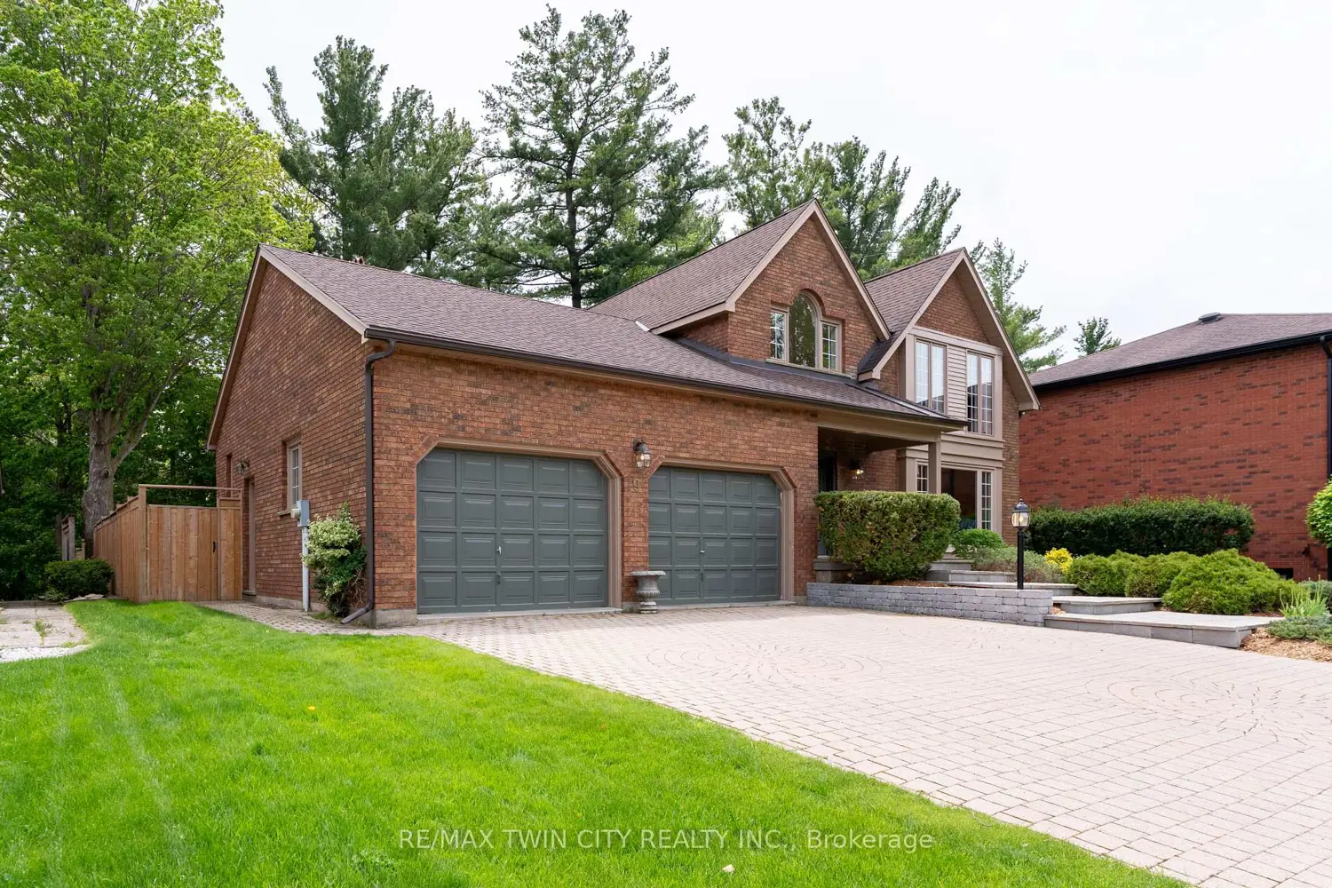 9 Scarfe Gardens