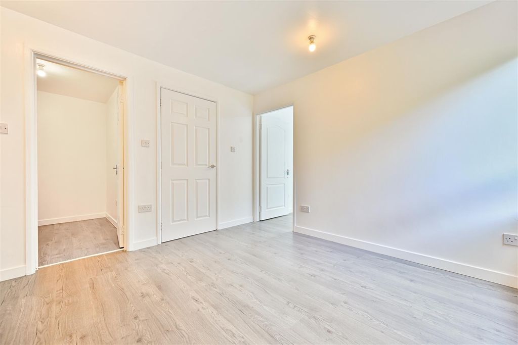 Additional image 5 of 3 bed flat for saleClydesdale Court, Motherwell ML1