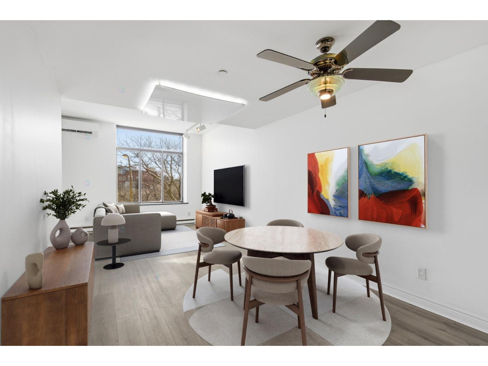 869 Av. Viger E.