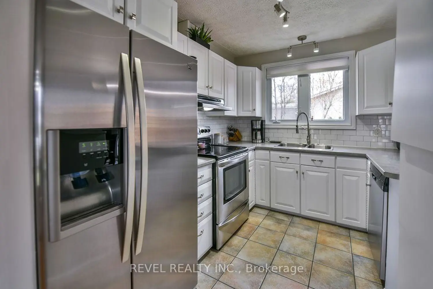 Additional image 8 of 634 Tamarack Street
