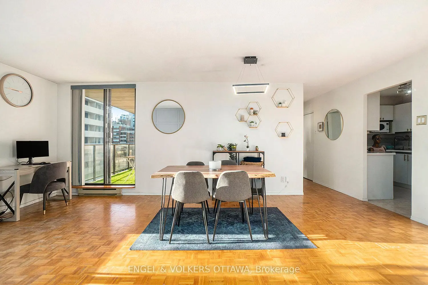 Additional image 8 of 475 Laurier Avenue 907