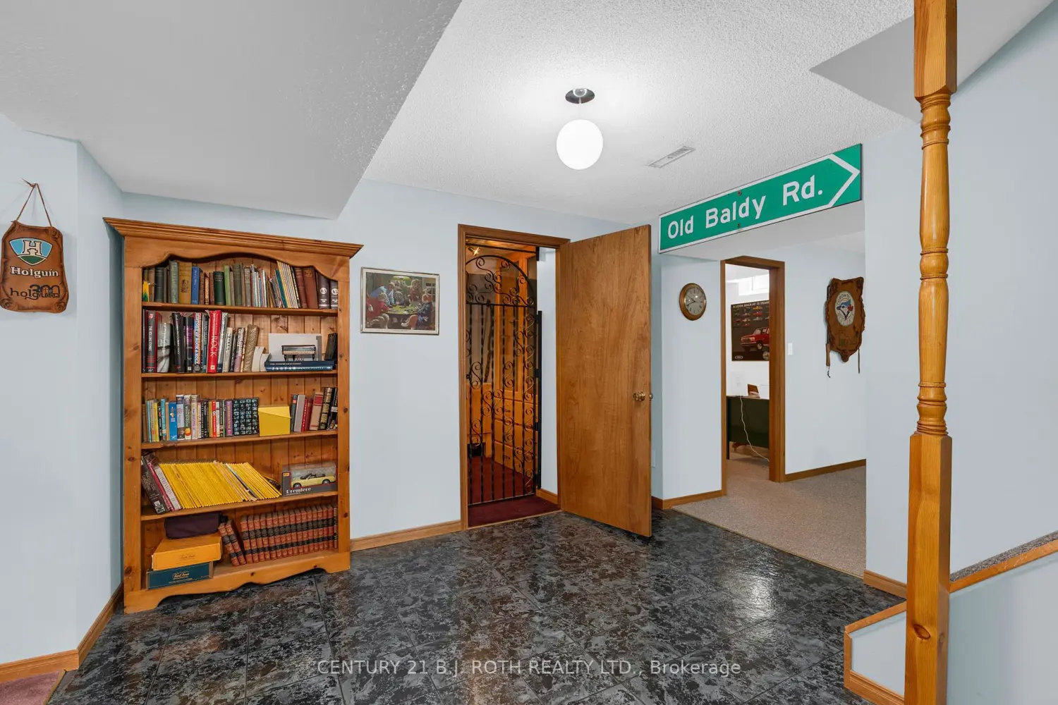 Additional image 12 of 37 Laurentian Lane
