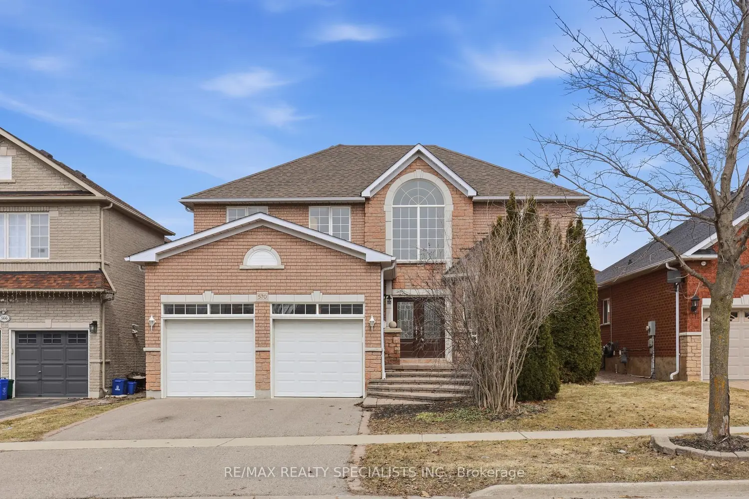 570 Blackwood Boulevard