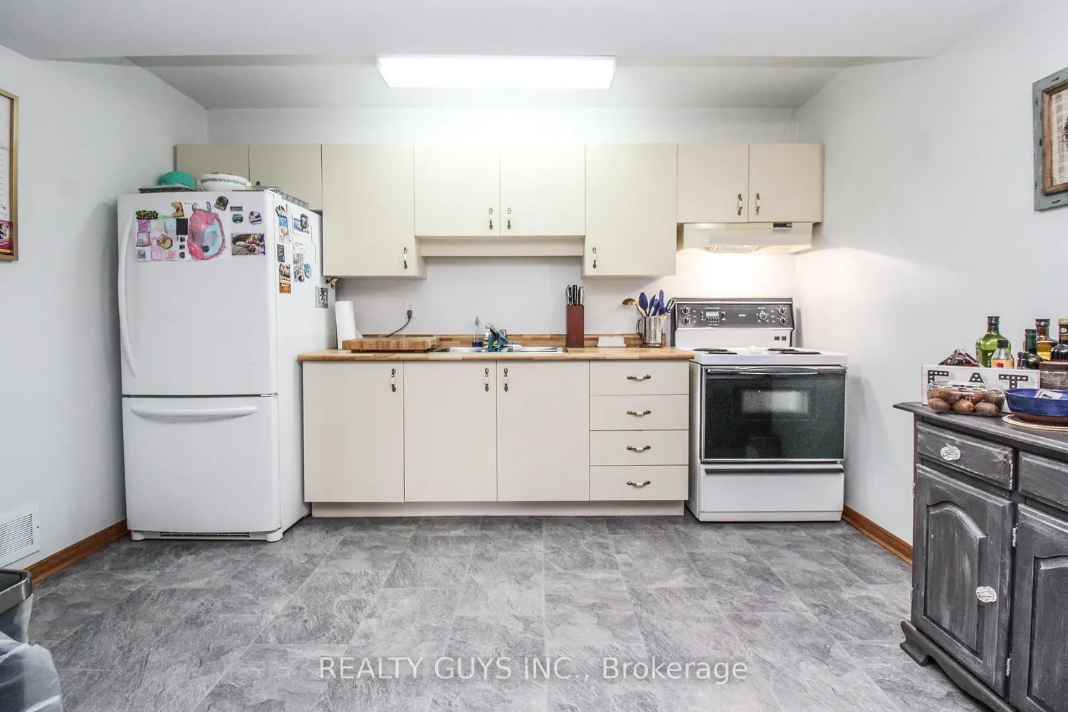 Additional image 16 of 668 Brealey Drive