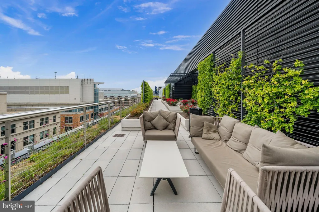Additional image 40 of 925 H Street NW Unit 315, Washington, DC 20001