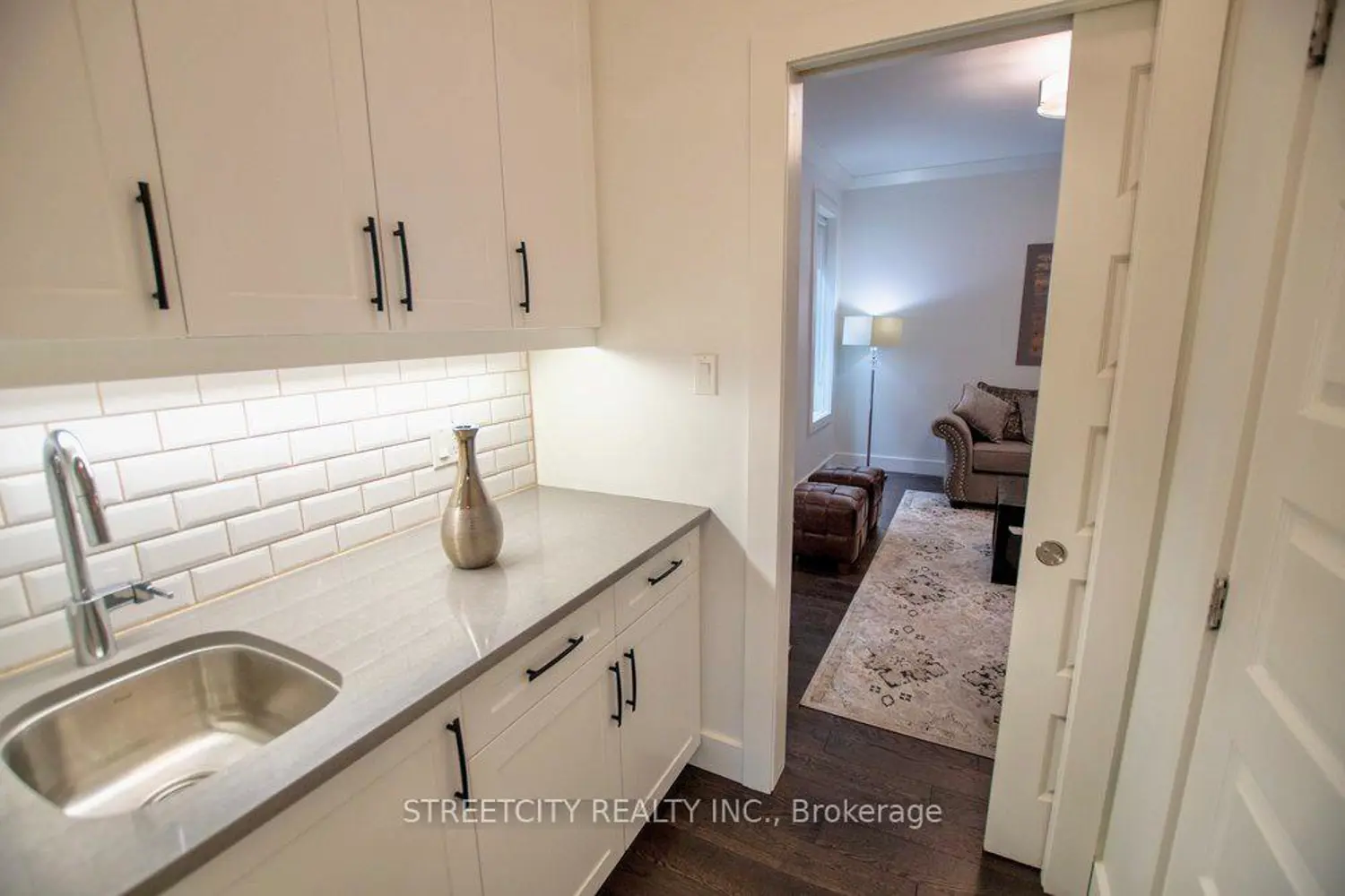 Additional image 11 of 1345 Dyer Crescent