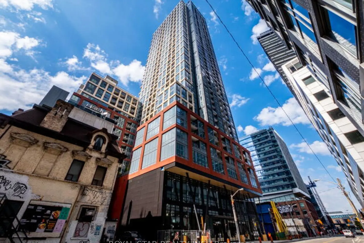 108 Peter Street #518
