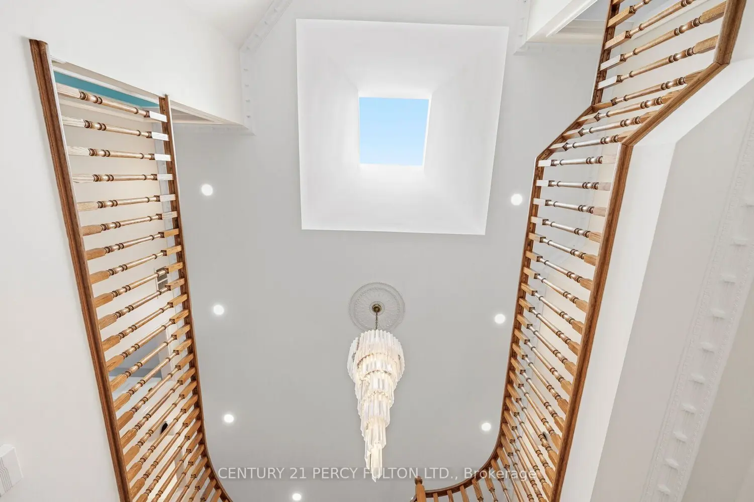 9 Gordon Avenue photo 2