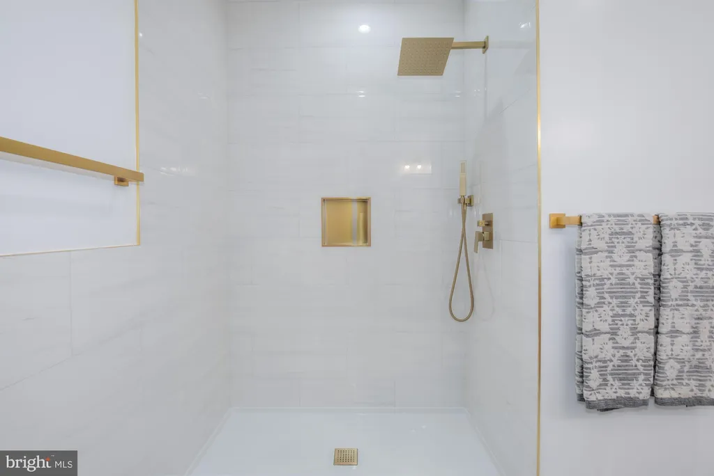 Additional image 15 of 1218 5th Street NE Unit 1, Washington, DC 20002