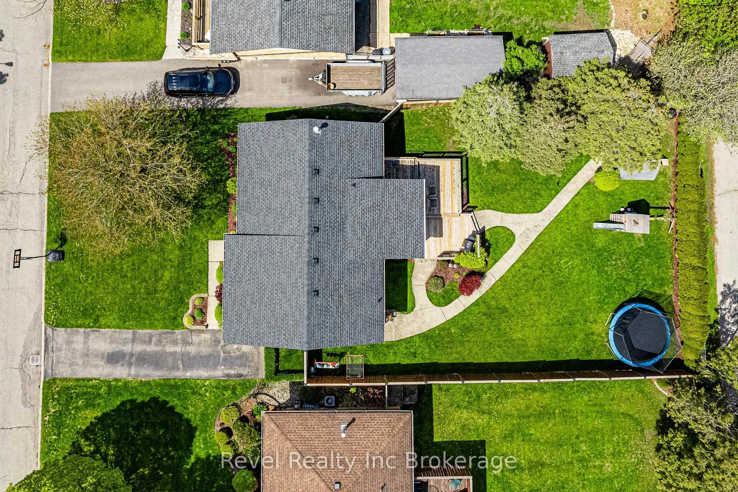Additional image 16 of 793 Gladstone Drive