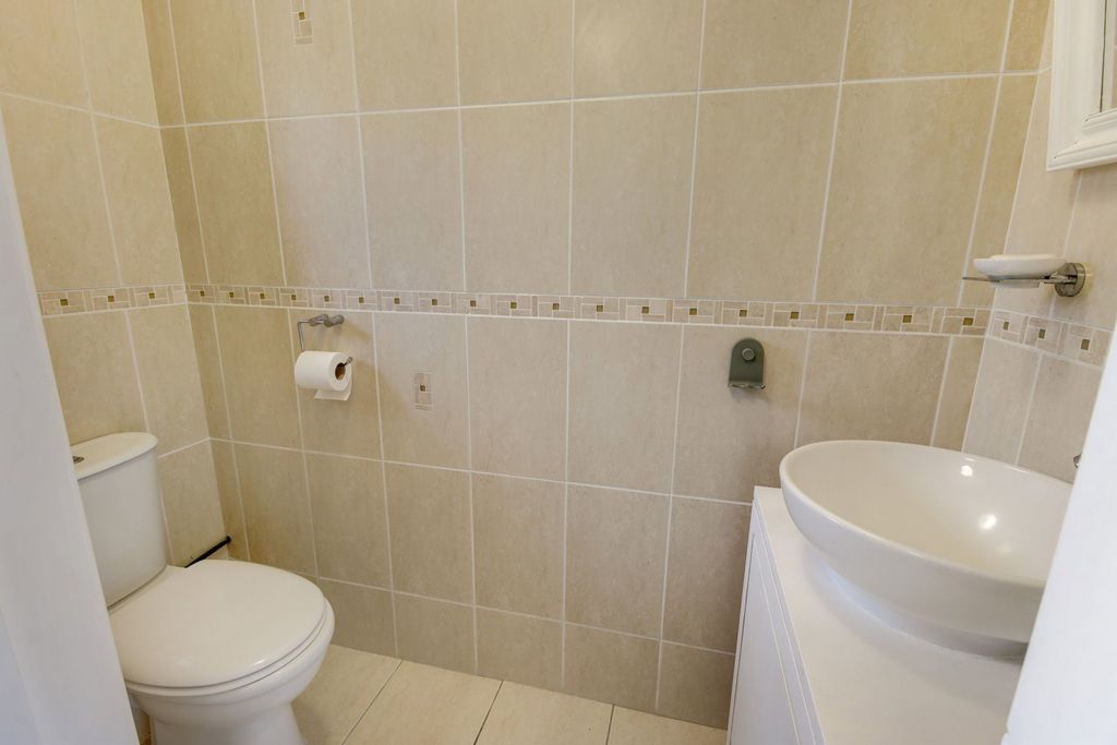 Additional image 9 of 4 bed link detached house for saleManor Forstal, New Ash Green, Longfield DA3
