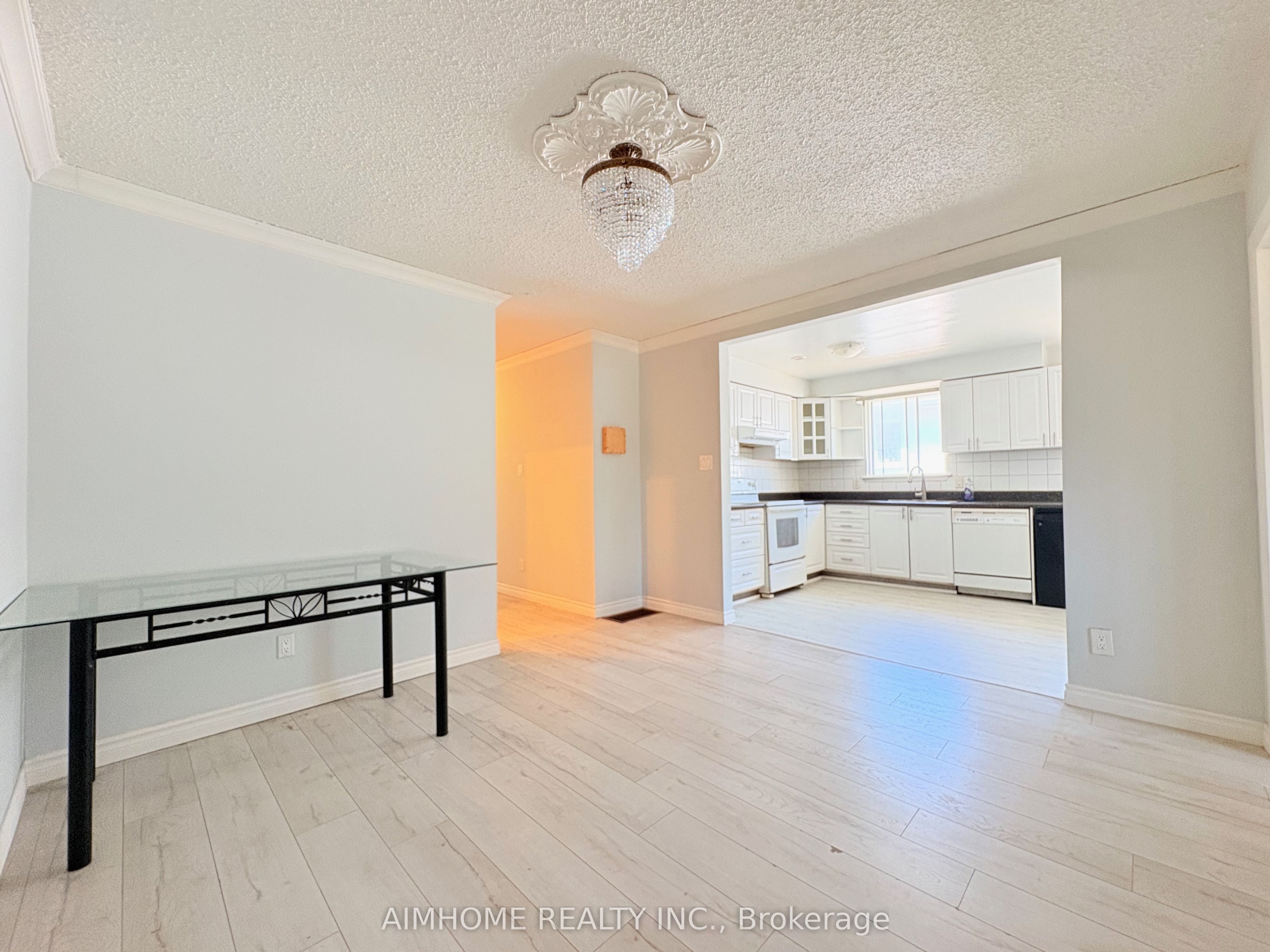 Additional image 6 of 70 Micmac Crescent, Toronto, ON, M2H 2K2