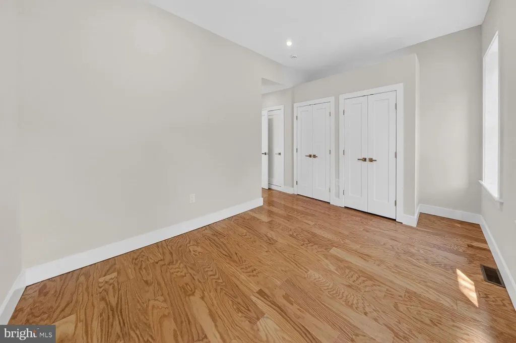 Additional image 11 of 237 Rock Creek Church Road NW, Washington, DC 20011