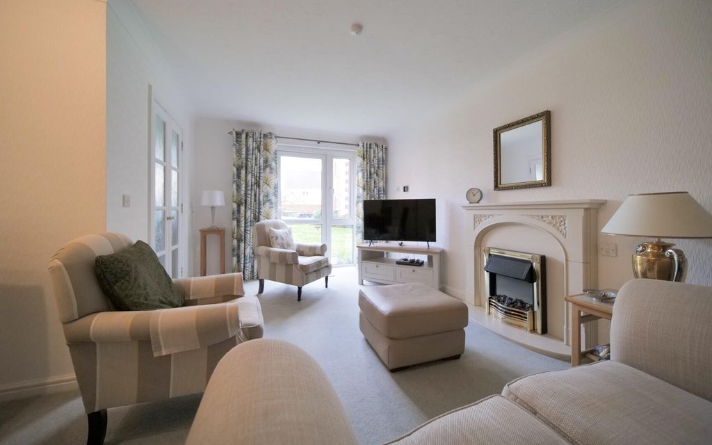 Additional image 3 of 1 bed property for saleGiffords Court, Melksham SN12