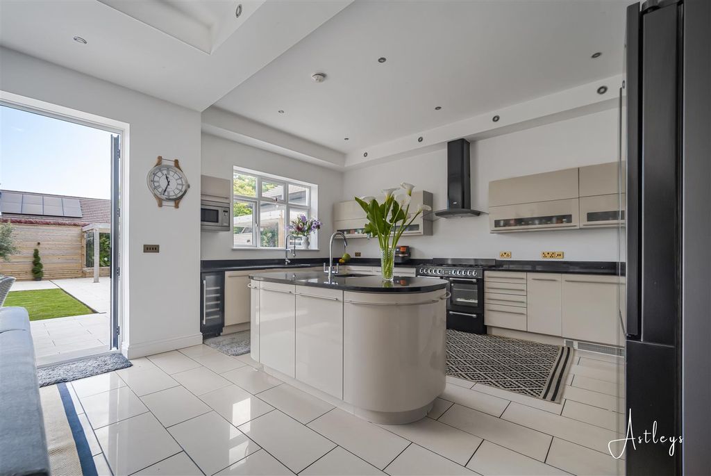 Additional image 18 of 5 bed detached house for saleSouthward Lane, Langland, Swansea SA3