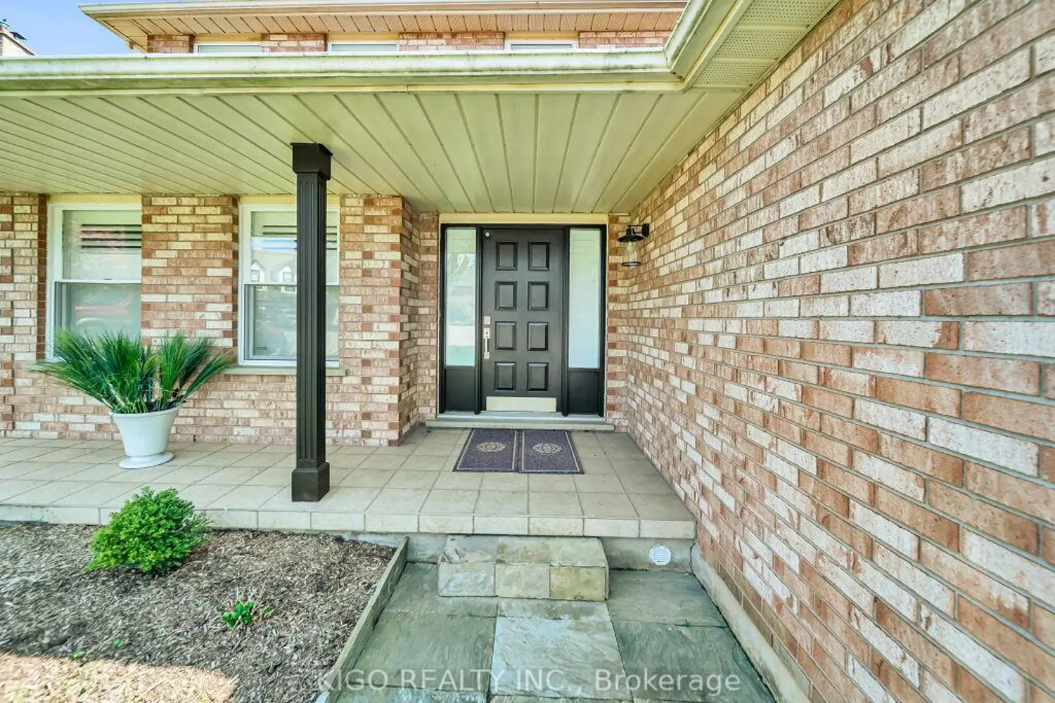 16 Glennie Court
