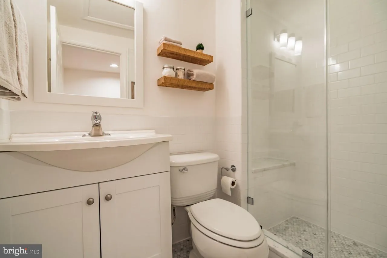 Additional image 11 of 619 11th Street NE, Washington, DC 20002