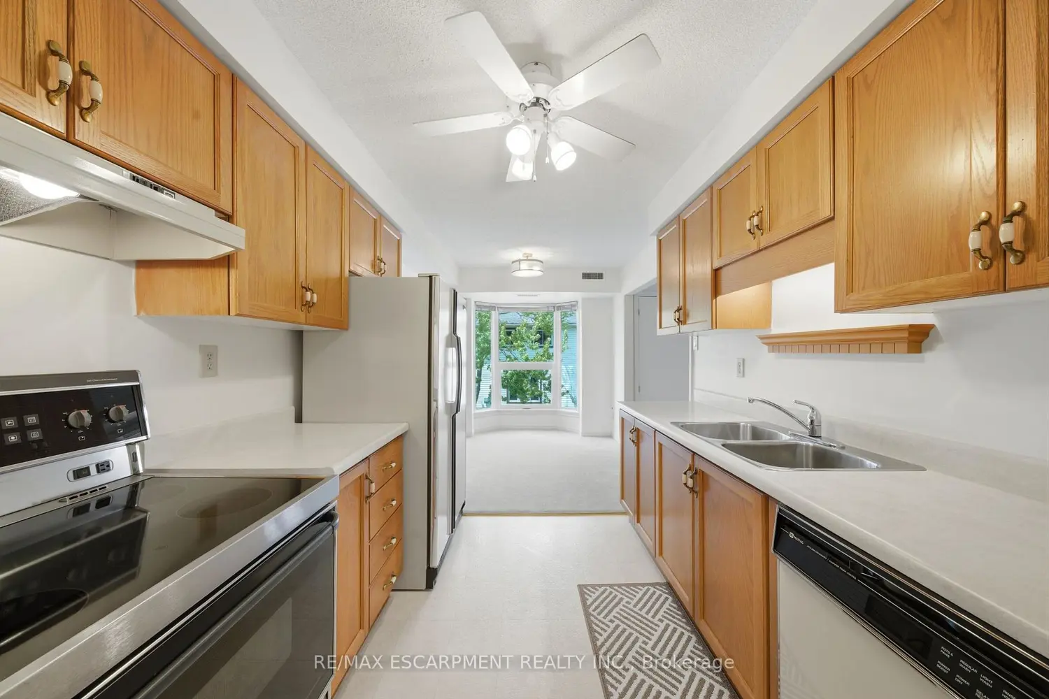 Additional image 5 of 416 Limeridge Road 303