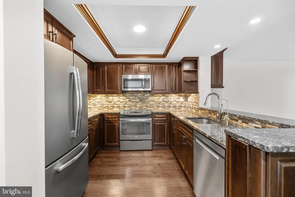 Additional image 6 of 1275 25th Street NW Unit 701, Washington, DC 20037