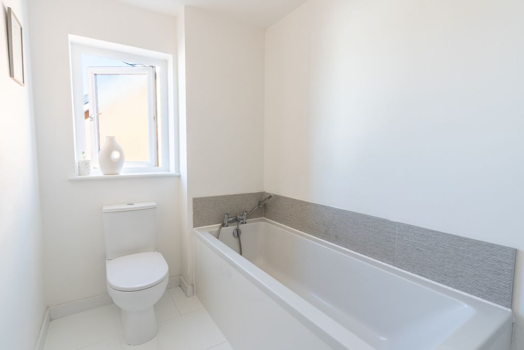 Additional image 29 of 3 bed semi-detached house for saleBaird Drive, Shotts ML7