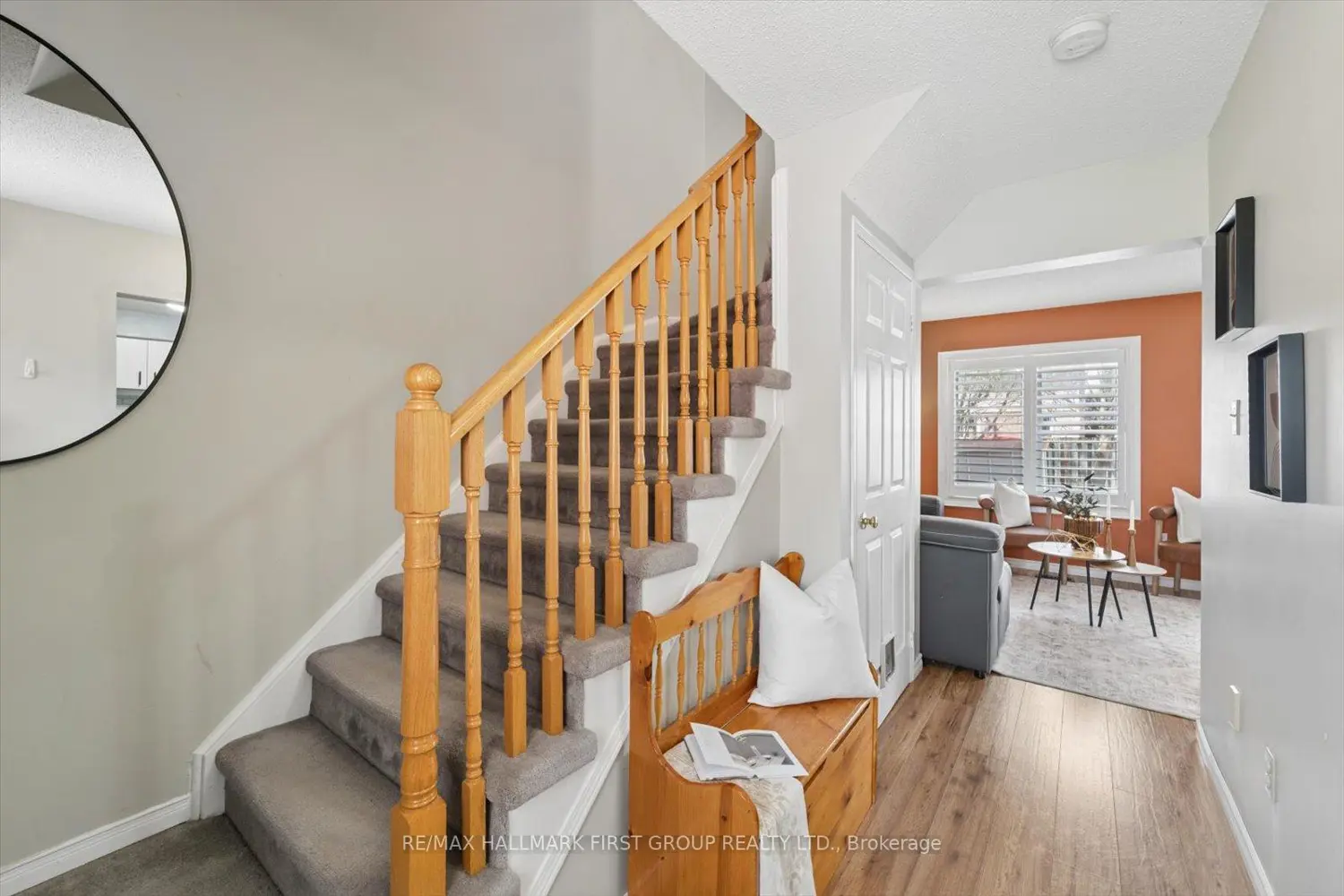 95 Vail Meadows Crescent photo 4