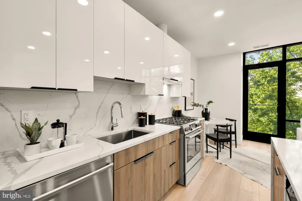 Additional image 9 of 4111 Connecticut Avenue NW Unit 302, Washington, DC 20008