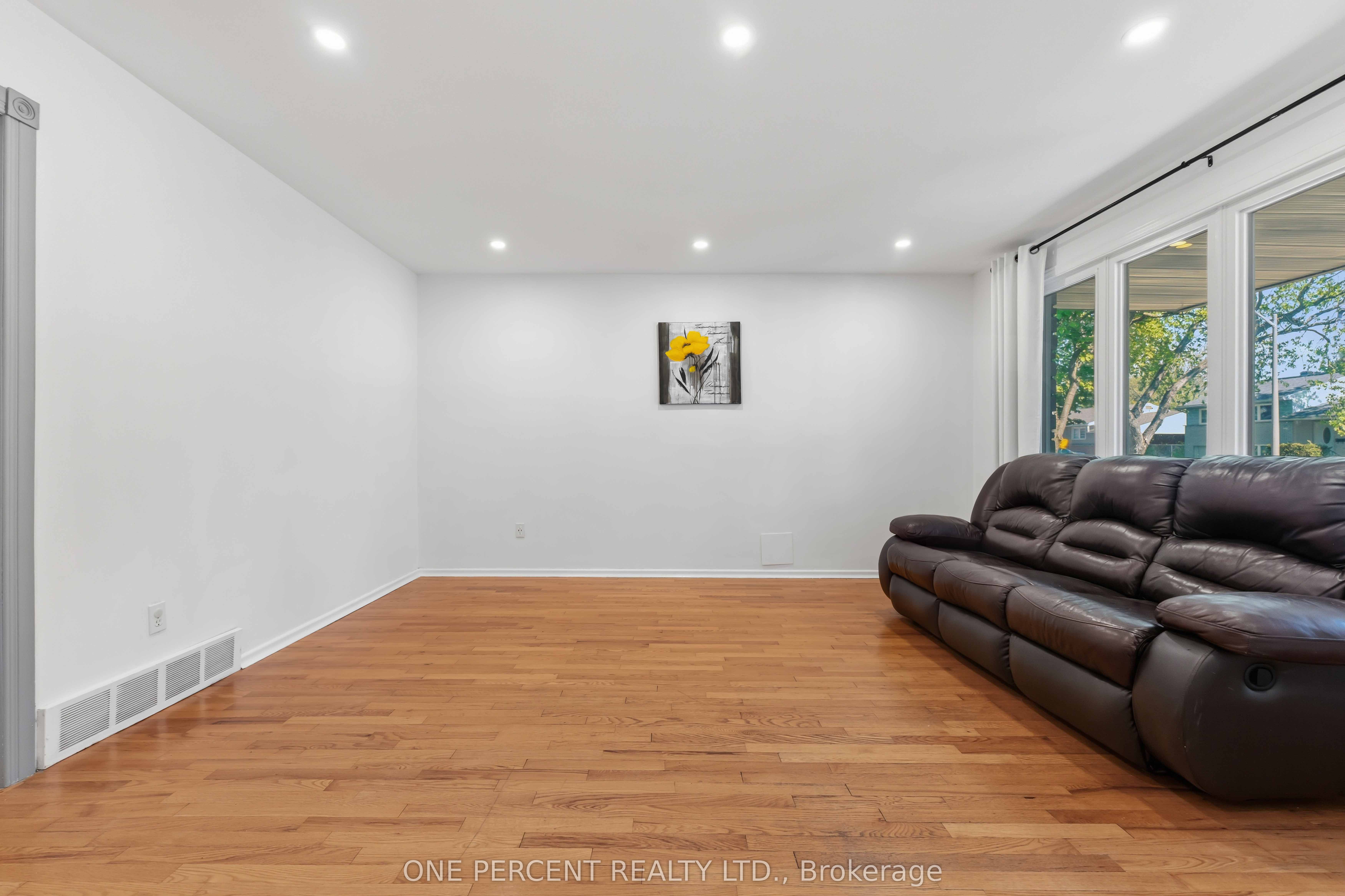 Additional image 5 of 933 Kincaid Court, Ottawa, ON, K1V 6N7