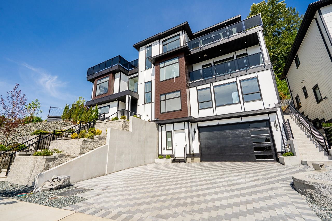 Additional image 4 of 2263 Monashee Court, Coquitlam, BC, V3K 6P7