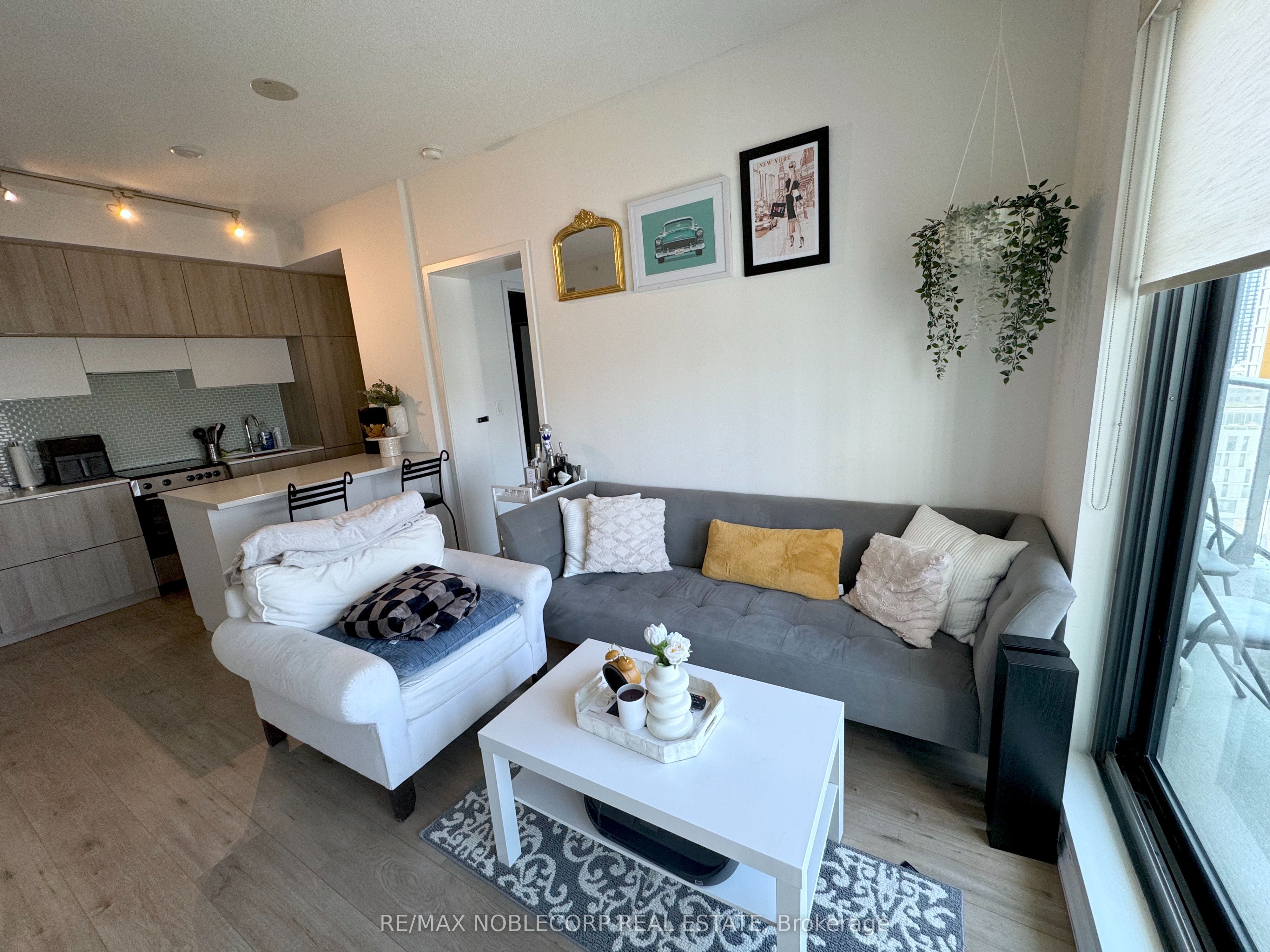 Additional image 6 of 2107-159 Dundas Street E, Toronto, ON, M5B 0A9