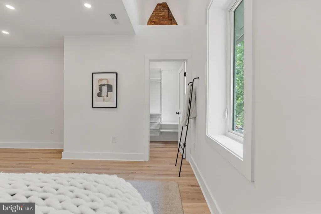 Additional image 26 of 4308 4th Street NW, Washington, DC 20011