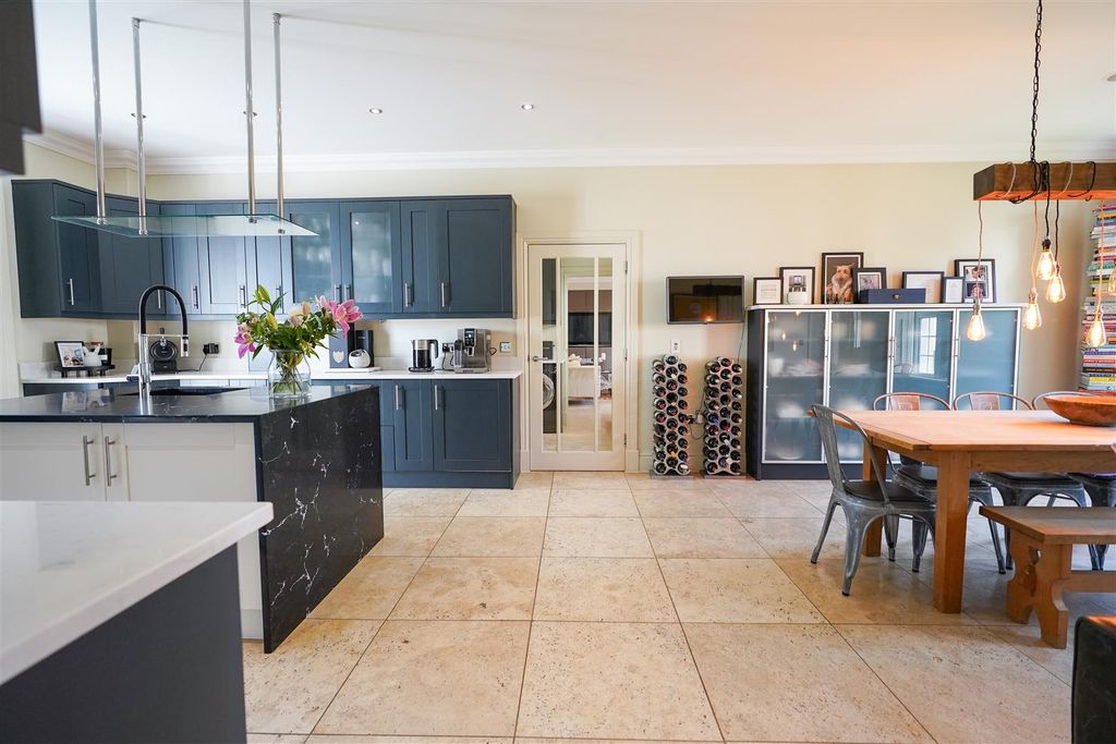 Additional image 14 of 5 bed property for saleSherborne Walk, Blackpill, Swansea SA3