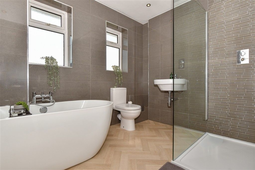 Additional image 8 of 3 bed semi-detached house for saleVolante Drive, Sittingbourne, Kent ME10