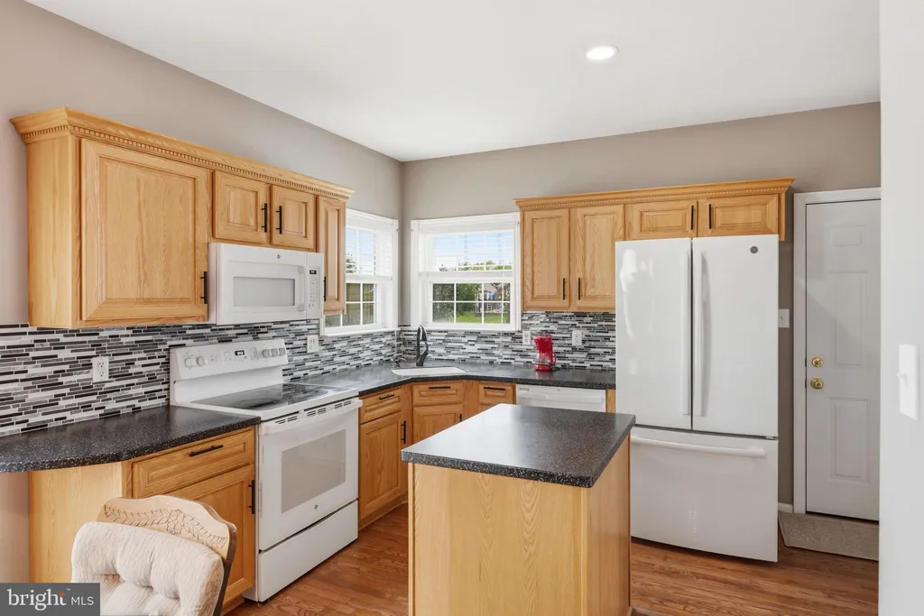 Additional image 16 of 308 Waterview Drive, New Castle, DE 19720