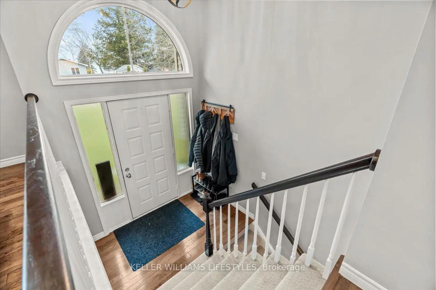 4547 William Street photo 4