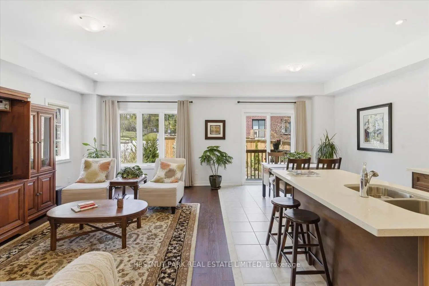 21 Harry Thornton Lane photo 4