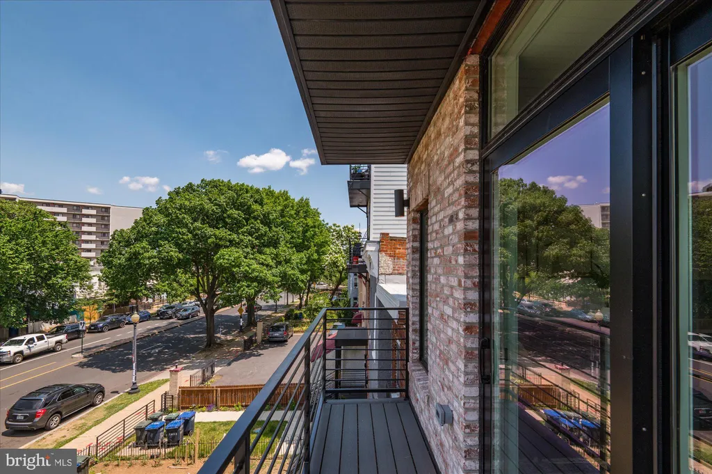 Additional image 13 of 1417 Maryland Avenue NE Unit 2, Washington, DC 20002